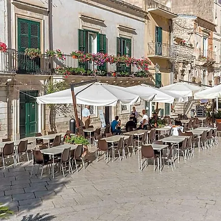 Diffuso Hotel